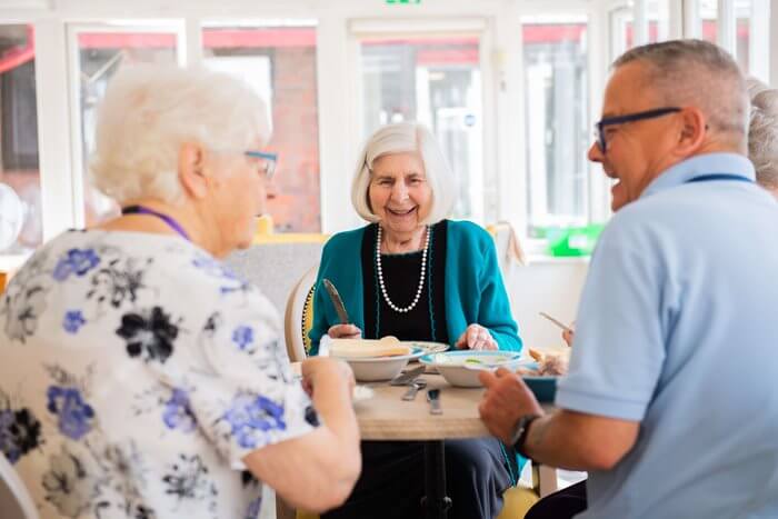 The Advantages of Assisted Living Communities for Family Caregivers
