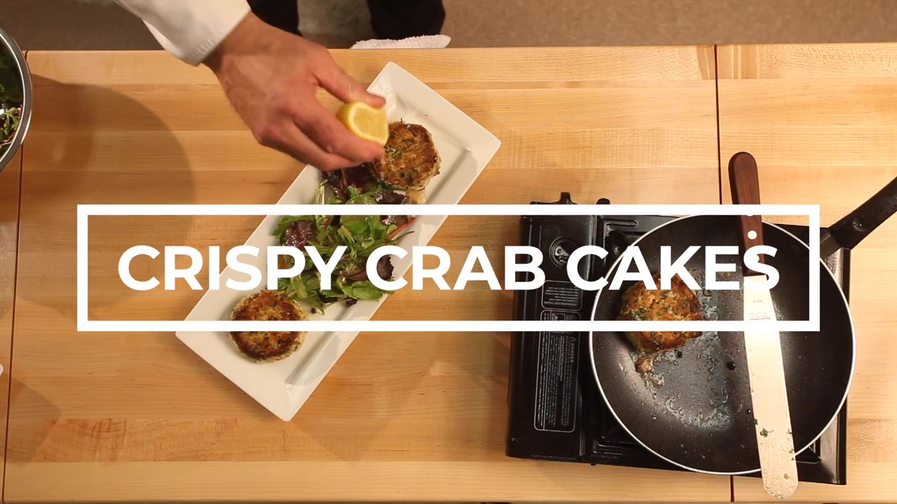 How To Make Crab Cakes - Easy and Delicious!_Moment